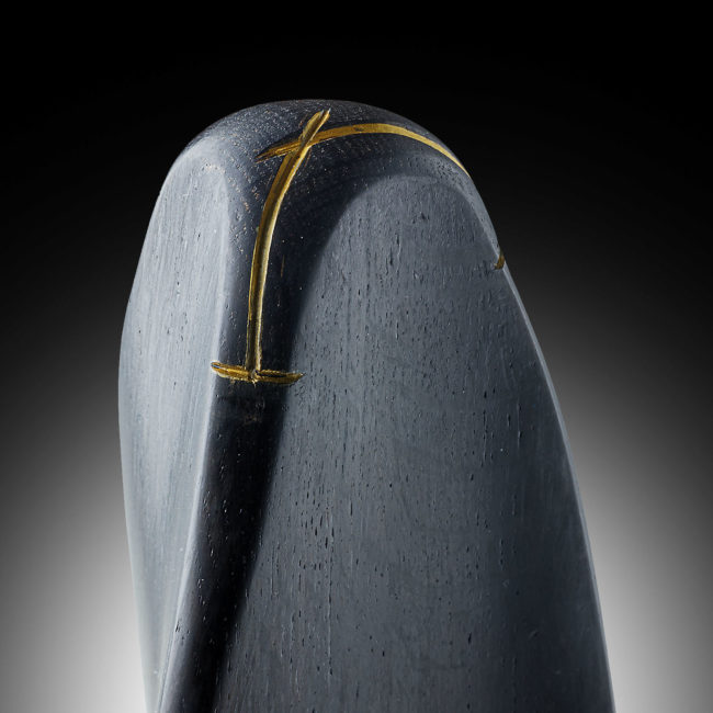 Geometry & Illusion · 2021 · “Bog Oak” partially gold-painted · Base: polished granite · H 45.5 cm · © Photo: Bernd Perlbach